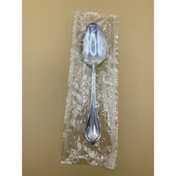 Vintage Silverplated 1881 Rogers Oneida Oval Soup Spoons - Picture 5 of 7
